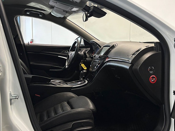 Opel Insignia Country Tourer 24 of 26