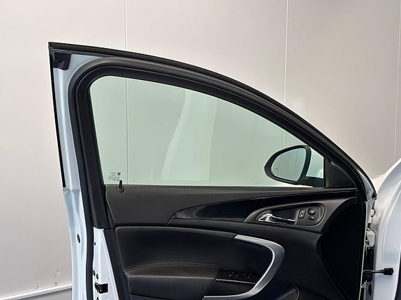 Opel Insignia Country Tourer 13 of 26