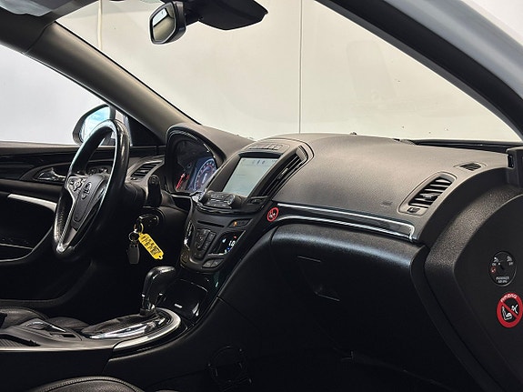 Opel Insignia Country Tourer 25 of 26
