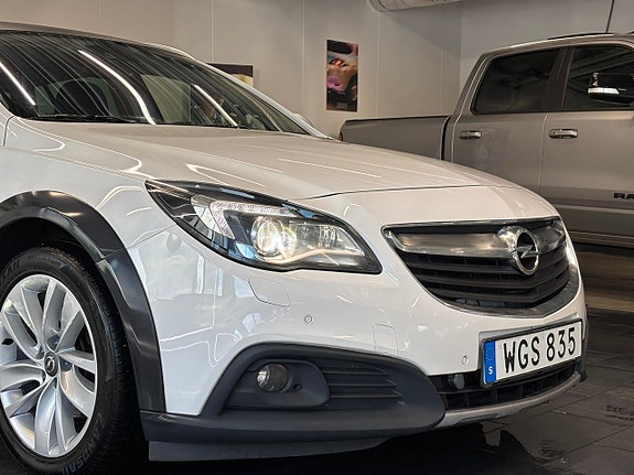 Opel Insignia Country Tourer 6 of 26
