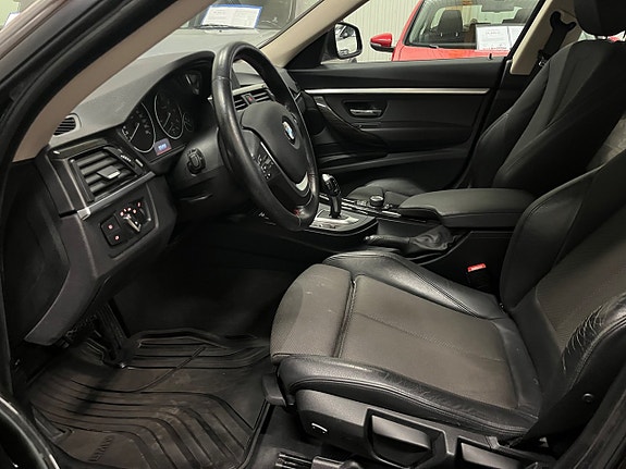 BMW 320d 11 of 13