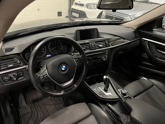 BMW 320d 12 of 13