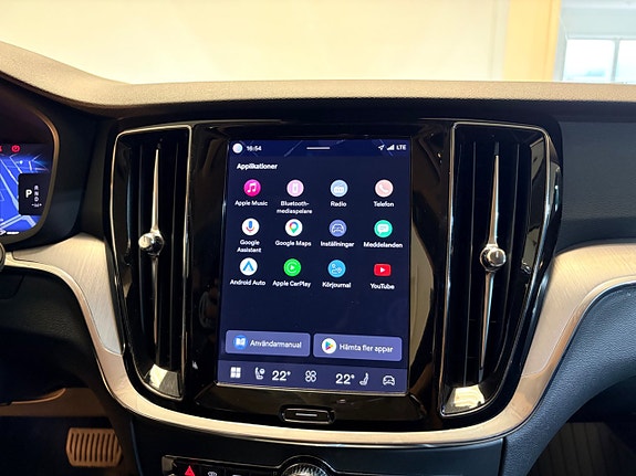 Volvo V60 14 of 26