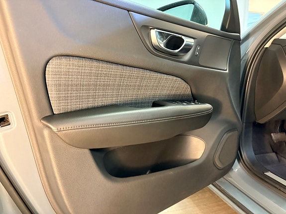 Volvo V60 23 of 26