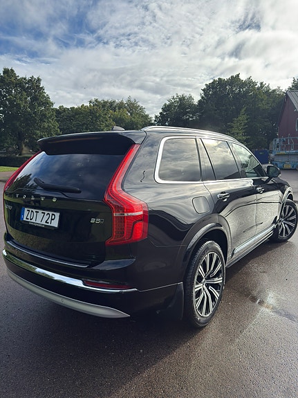 Volvo XC90 3 of 11