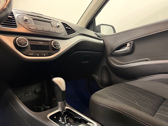 Kia Picanto 6 of 10