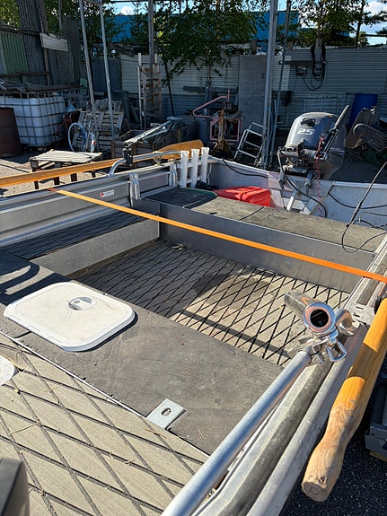 Fiskebåt Alloycraft J410 Yamaha 25hk 5 of 6