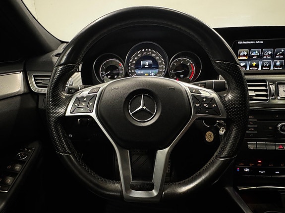 Mercedes-Benz E220 14 of 25