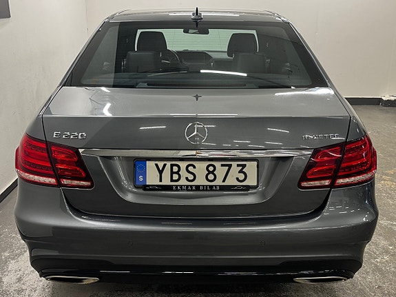 Mercedes-Benz E220 5 of 25