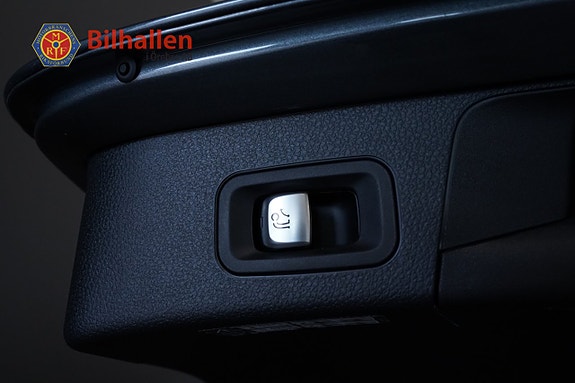 Mercedes-Benz C300 17 of 17