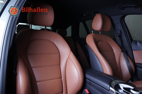 Mercedes-Benz C300 5 of 17