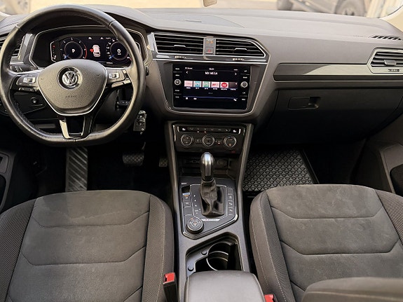 Volkswagen Tiguan 11 of 23
