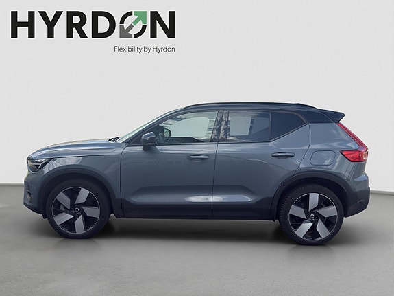 Volvo XC40 7 of 18