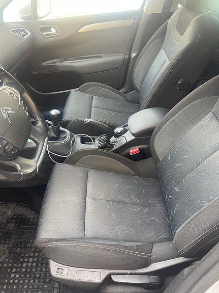 Citroen C4 10 of 13