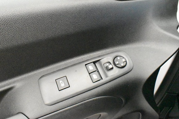 Citroen Berlingo 12 of 22
