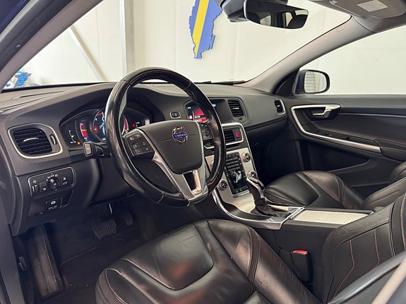 Volvo V60 11 of 28