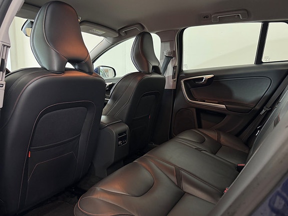 Volvo V60 15 of 28