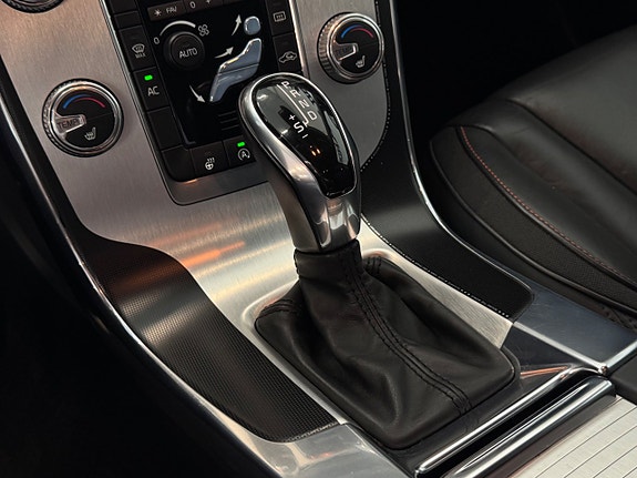 Volvo V60 24 of 28