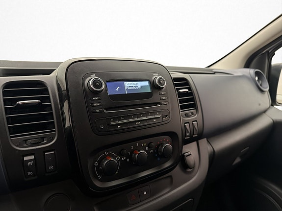 Opel Vivaro 22 of 29