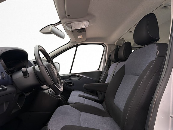 Opel Vivaro 13 of 29