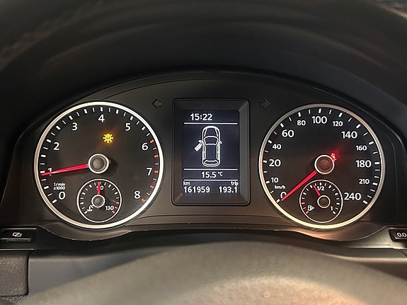 Volkswagen Tiguan 12 of 18