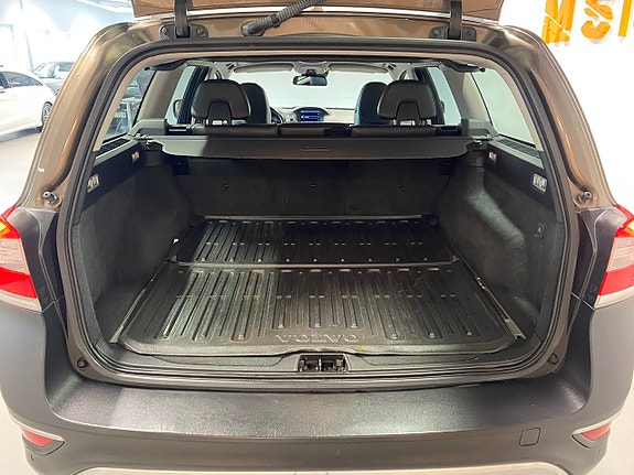 Volvo XC70 7 of 14