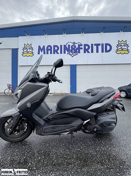 Yamaha XMAX 400