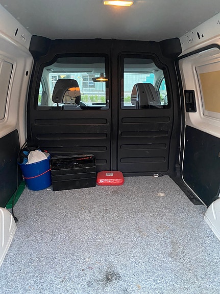 Volkswagen Caddy 13 of 16