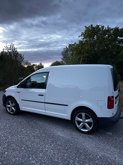 Volkswagen Caddy 2 of 16