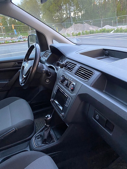 Volkswagen Caddy 11 of 16