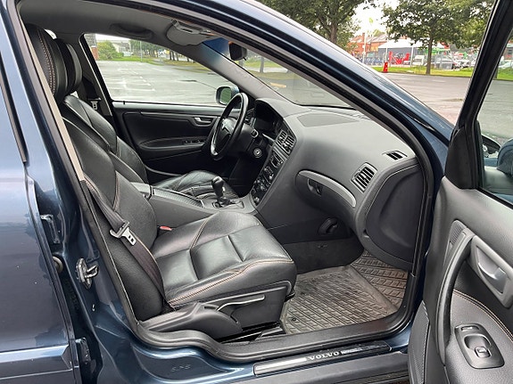 Volvo S60 8 of 11