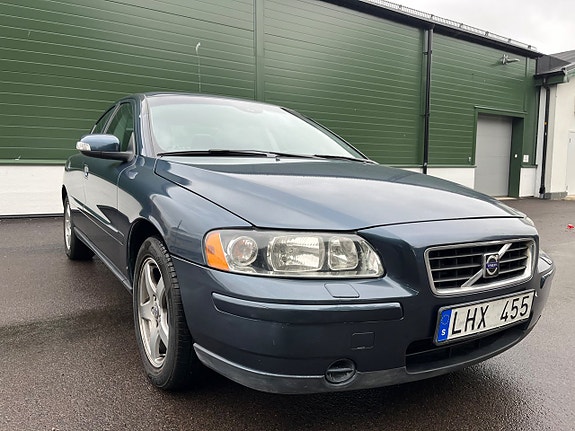 Volvo S60 3 of 11