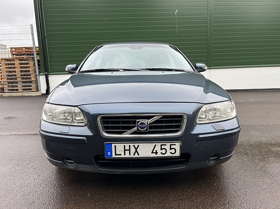 Volvo S60 4 of 11
