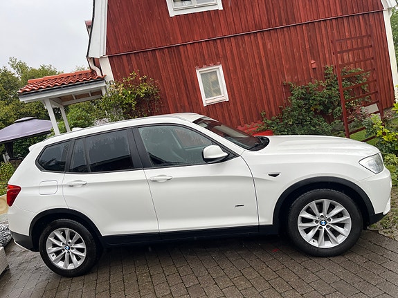 BMW X3 2 of 9