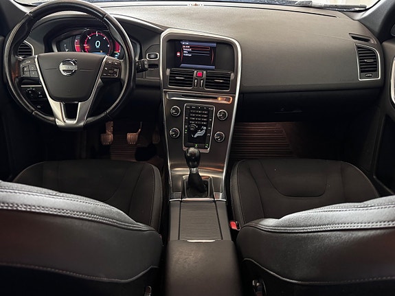Volvo XC60 18 of 27