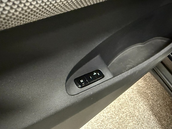 Polestar 2 9 of 16