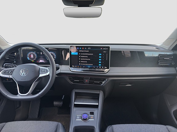 Volkswagen Tiguan 10 of 16