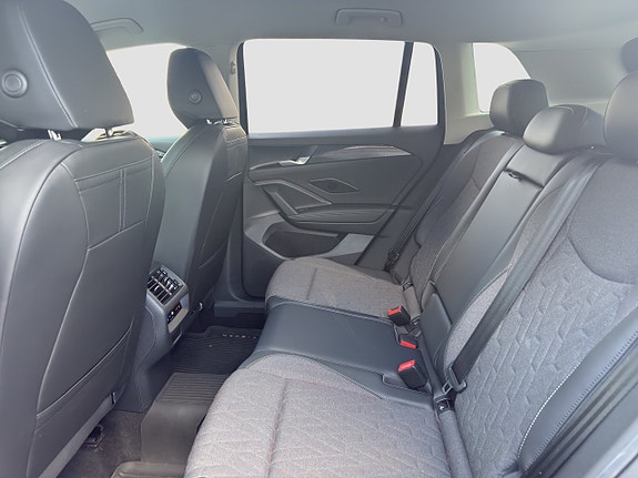 Volkswagen Tiguan 11 of 16