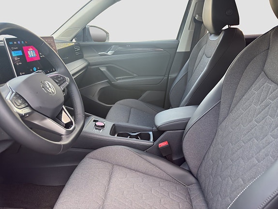 Volkswagen Tiguan 9 of 16