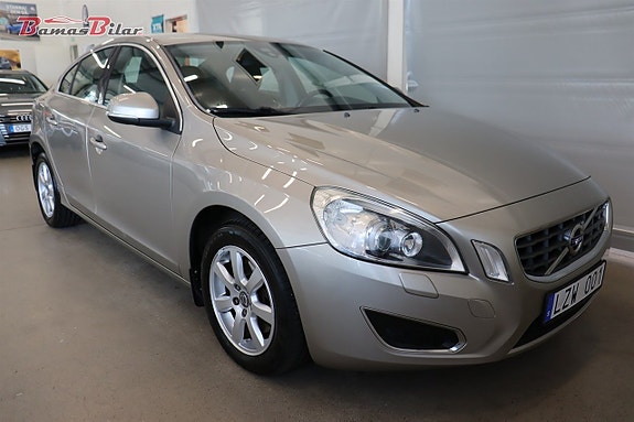 Volvo S60 7 of 17