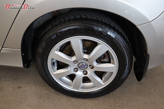 Volvo S60 16 of 17