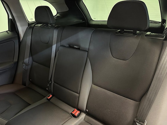 Volvo XC60 18 of 30