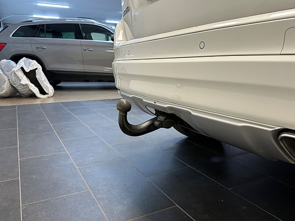 Volvo XC60 30 of 30