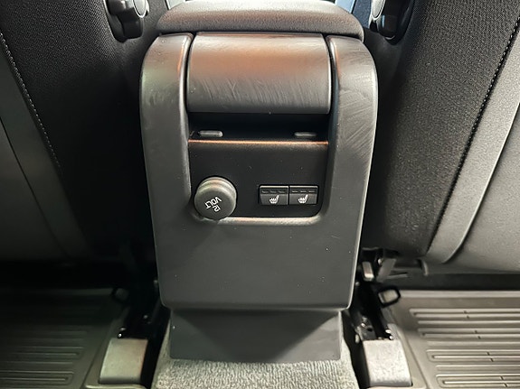 Volvo XC60 29 of 30