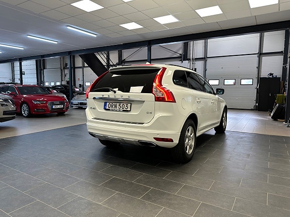 Volvo XC60 10 of 30