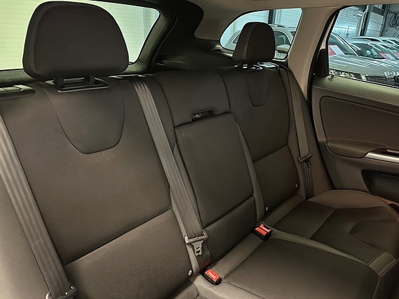 Volvo XC60 19 of 30