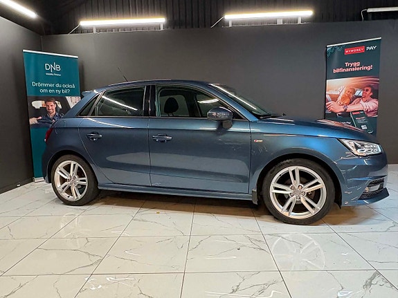 Audi A1 2 of 14