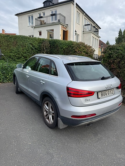 Audi Q3 2 of 8
