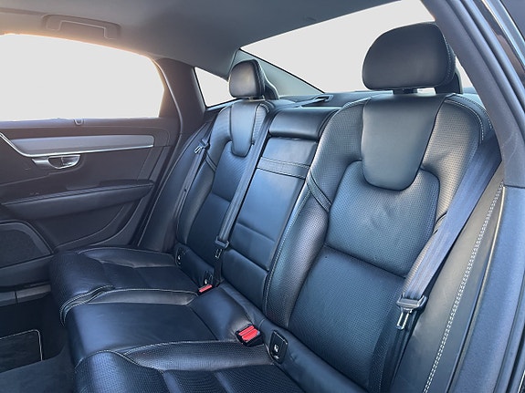 Volvo S90 11 of 20