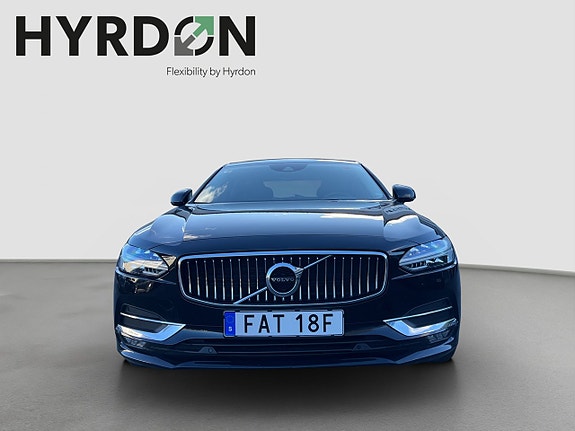 Volvo S90 2 of 20